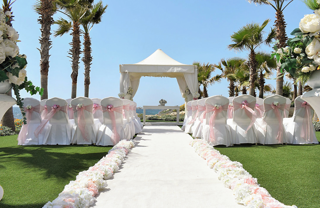 //www.jet2holidays.com/-/media/assets/wedding custom overviews/olympic lagoon paphos/pfo_72162_olympic_lagoon_resort_paphos_0725_04_689x448.jpg